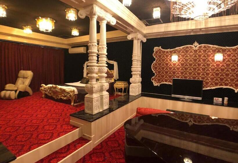 חדר סטנדרט עם מיטת קינג, Xenia Takinoyashiro