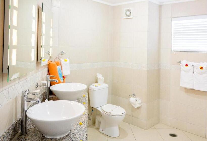 2 Bedroom Suite Pool View, Bay Gardens Beach Resort & Spa