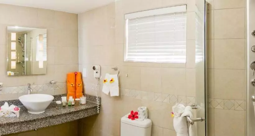 2 Bedroom Suite Pool View, Bay Gardens Beach Resort & Spa
