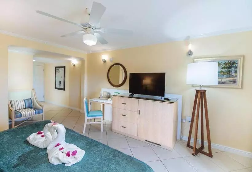 اتاق لوکس با تخت بزرگ, Bay Gardens Beach Resort & Spa
