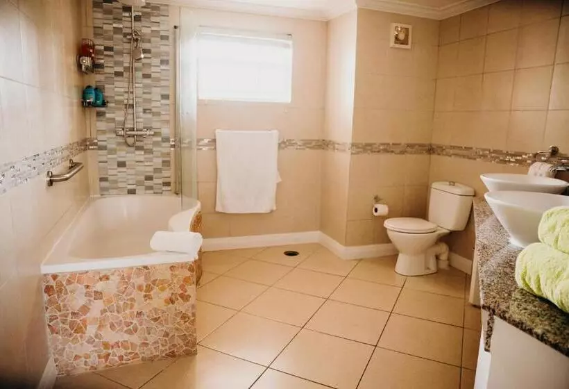 سوییت, Bay Gardens Beach Resort & Spa