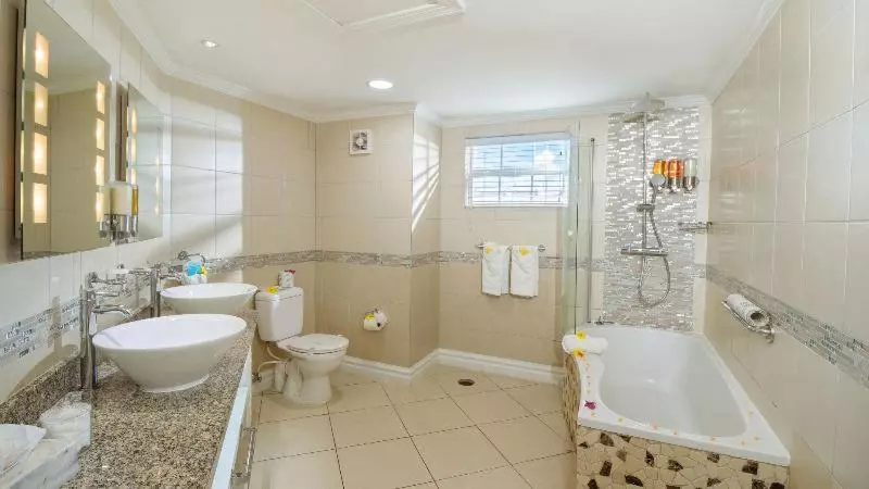 اتاق استاندارد, Bay Gardens Beach Resort & Spa