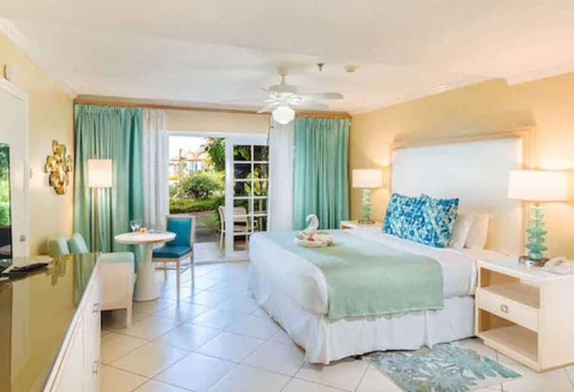Deluxe Værelse Pooludsigt, Bay Gardens Beach Resort & Spa