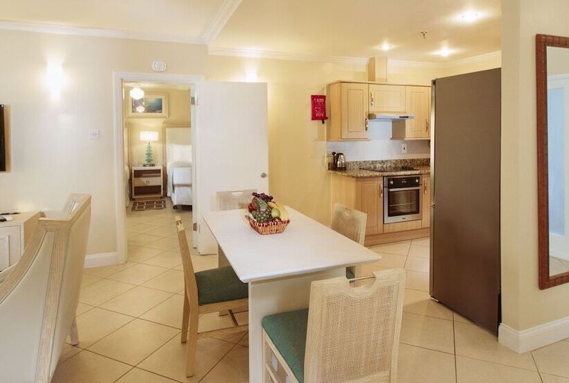 2 Bedroom Suite Pool View, Bay Gardens Beach Resort & Spa