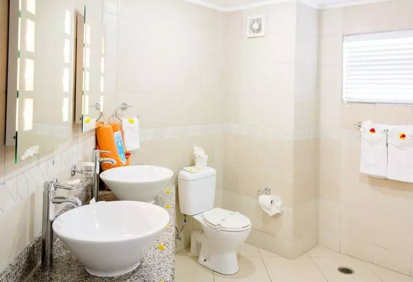 سوییت, Bay Gardens Beach Resort & Spa
