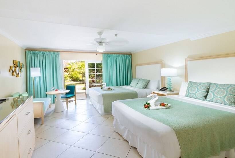 豪华房间, Bay Gardens Beach Resort & Spa