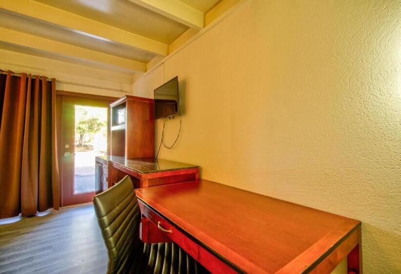 Pokój Standard Łóżko King Size, Clearwater