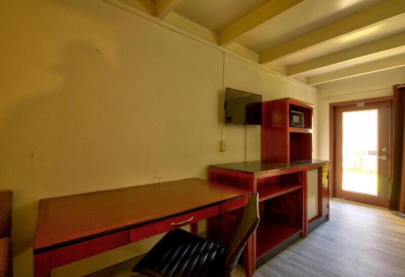 Deluxe Room Adapted for Disabled, Clearwater