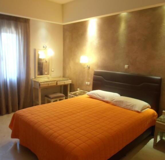 شقة غرفة واحدة, Frosini Gardens