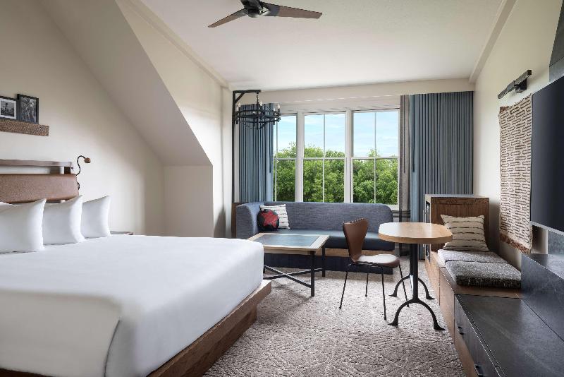 스탠다드 룸 킹사이즈 침대, Hyatt Regency Lost Pines Resort And Spa