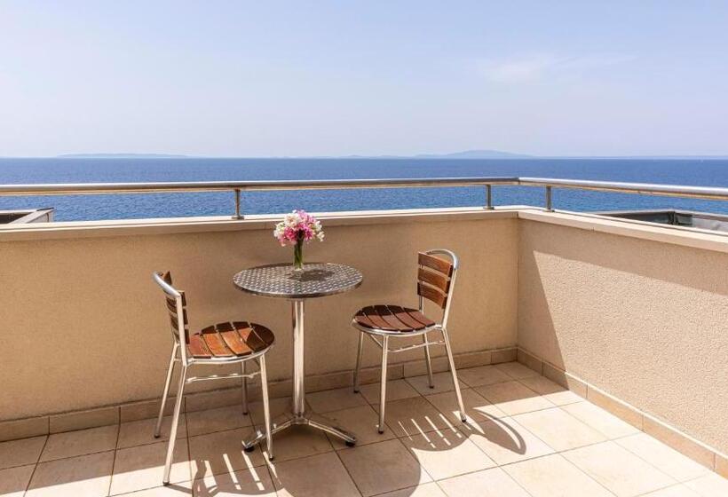 جناح جونيور, Family Hotel La Luna   All Inclusive