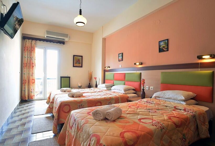 Номер Стандарт Трехместный, Maltezos