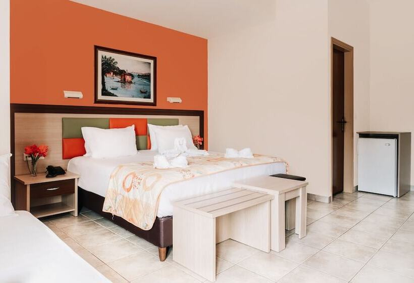 Номер Стандарт Трехместный, Maltezos