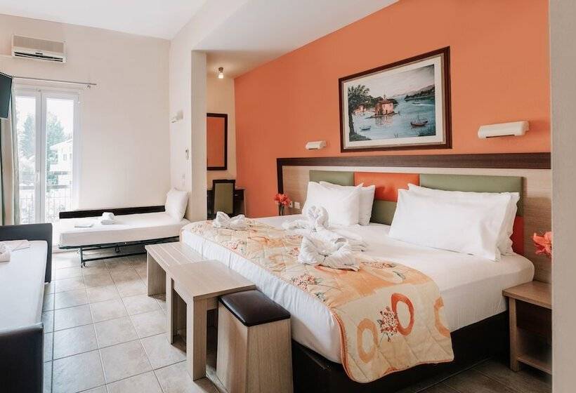 Четырехместный Номер Стандарт, Maltezos