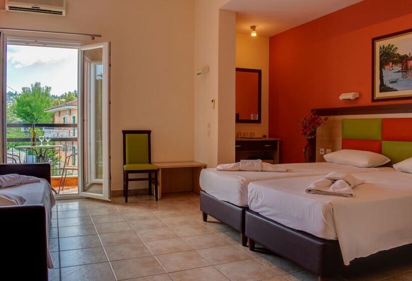 Четырехместный Номер Стандарт, Maltezos