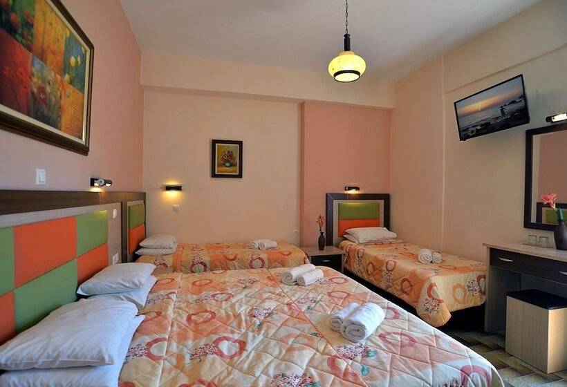 Четырехместный Номер Стандарт, Maltezos