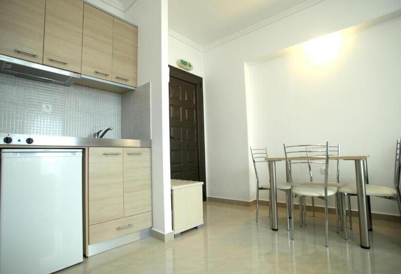 带1个卧室的带海景的公寓, Naias