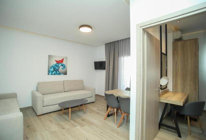 带1间卧室的公寓侧面带海景, Naias