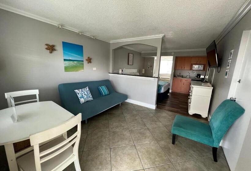 스탠다드 룸 풀장 전망, Pelican Point On Clearwater Beach
