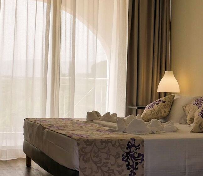 Номер Deluxe с Балконом, Sunrise Zante  Adults Only