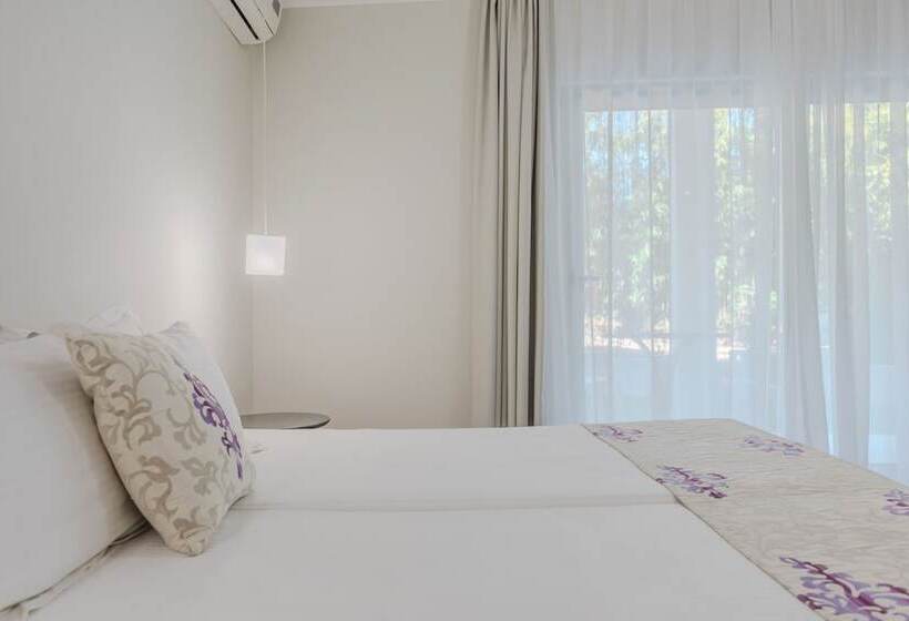 Номер Deluxe с Балконом, Sunrise Zante  Adults Only