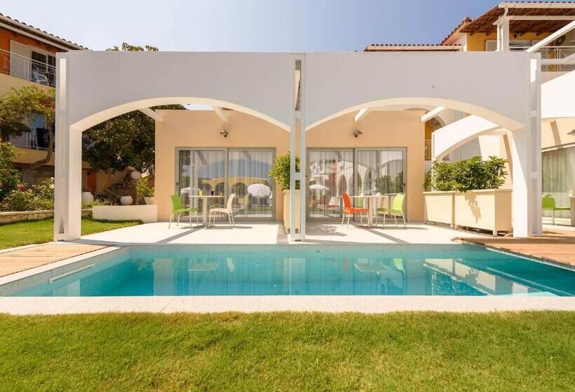 سوییت جونیور با چشمانداز استخر, Sunrise Zante Adults Only