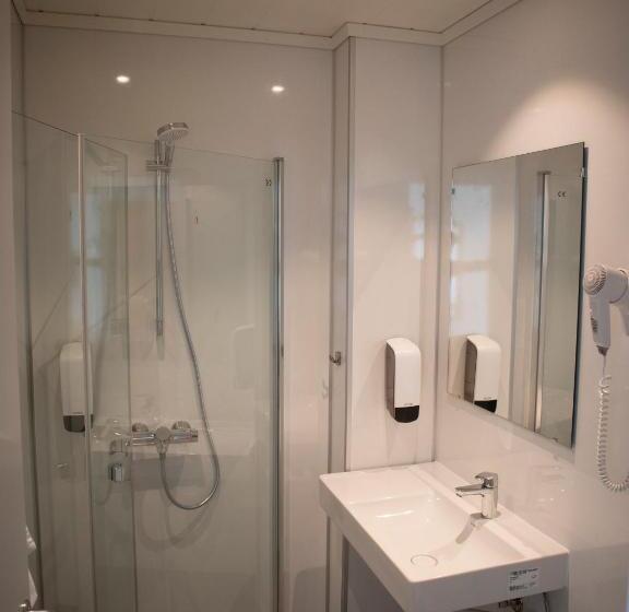 חדר סטנדרט נוף לים, Innvik Fjordhotell