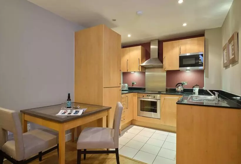 Huoneisto 1 Makuuhuone, Marlin Apartments London Bridge Empire Square