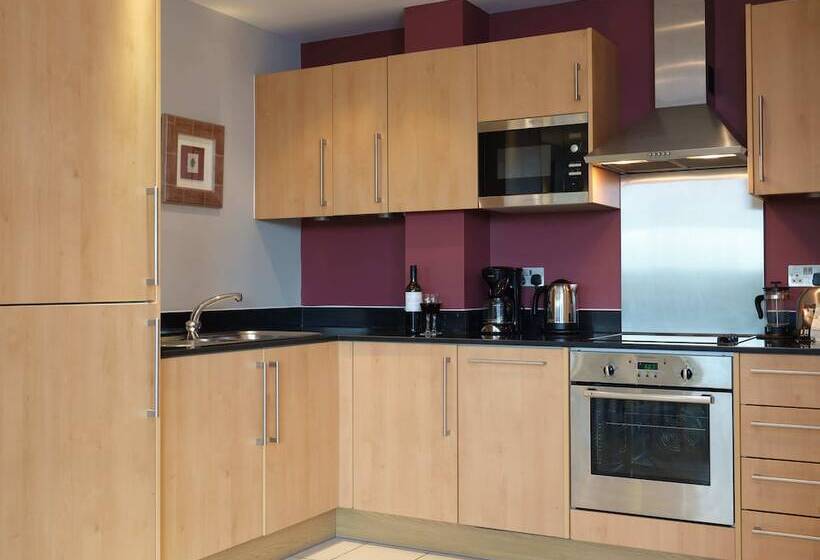 Апартаменты 1 Спальня, Marlin Apartments  London Bridge Empire Square