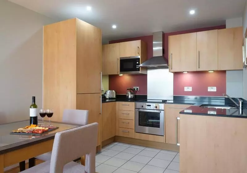 Huoneisto 1 Makuuhuone, Marlin Apartments London Bridge Empire Square