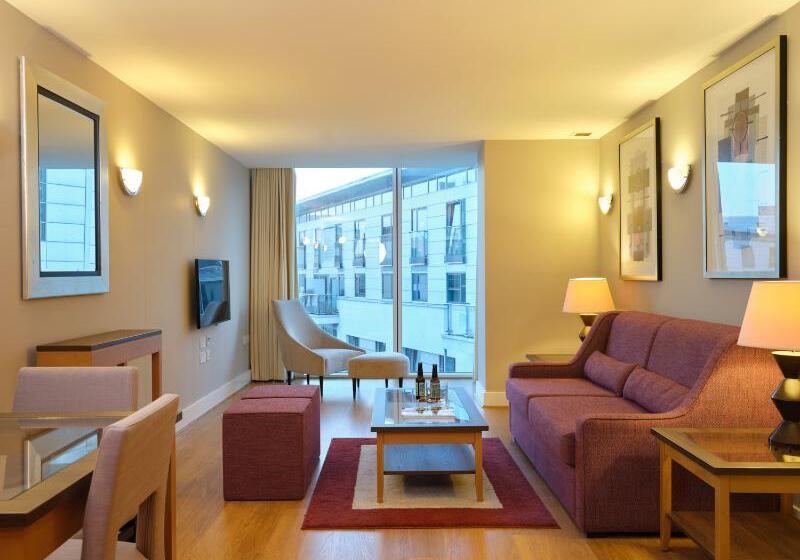 标准工作室, Marlin Apartments  London Bridge Empire Square