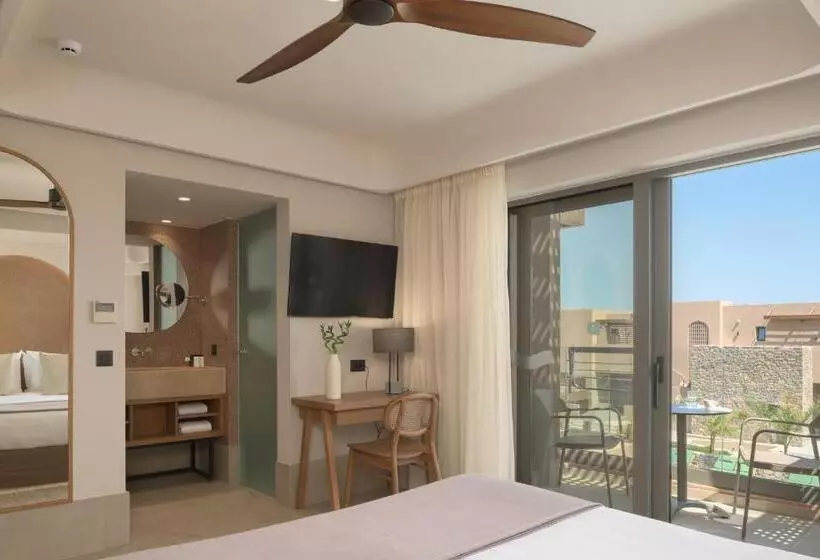 デラックスルーム, Paralos Venus Suites Adults Only