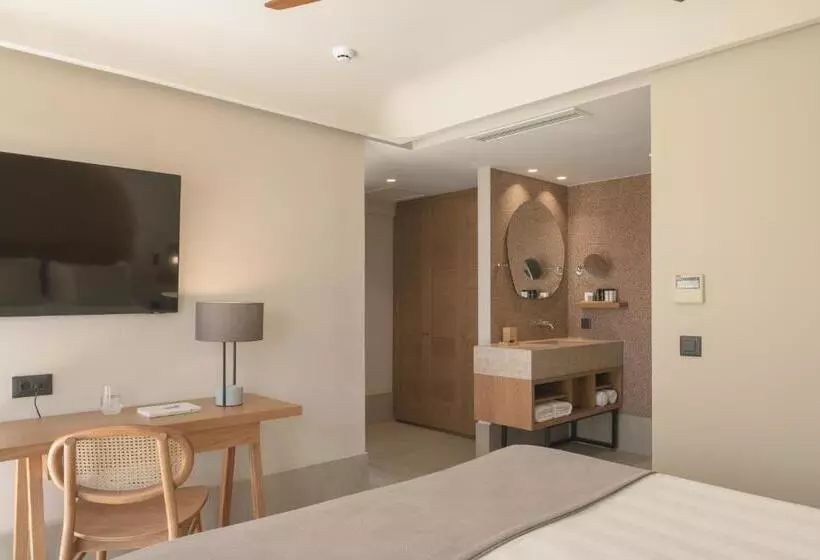 デラックスルーム, Paralos Venus Suites Adults Only