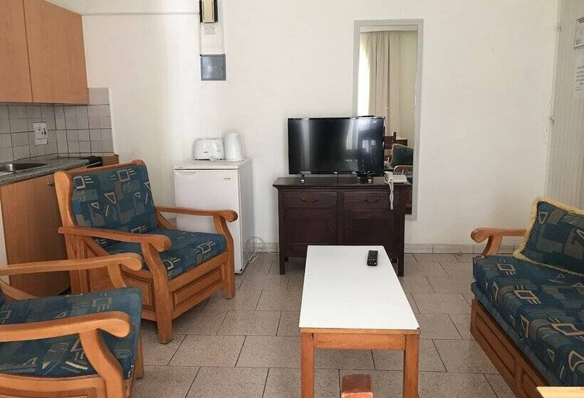 Апартаменты 1 Спальня Вид на Бассейн, M Boutique Hotel   Designed For Adults