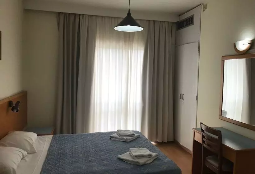 استودیو استاندارد با چشم‌انداز استخر, M Boutique Hotel   Designed For Adults