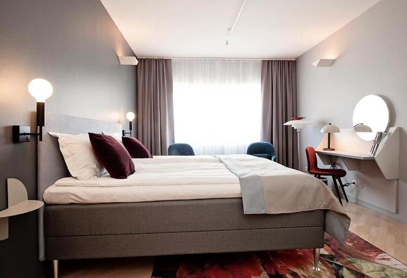 חדר סופריור, Elite Park