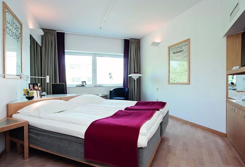 חדר אקונומי, Elite Park