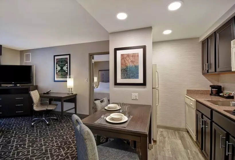 Sviitti, Homewood Suites By Hilton Edgewater