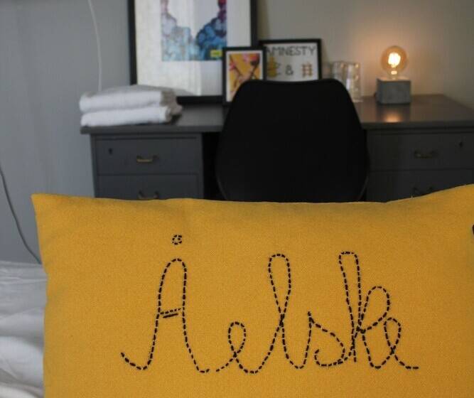 חדר משפחתי, Lillehammer Stasjonen