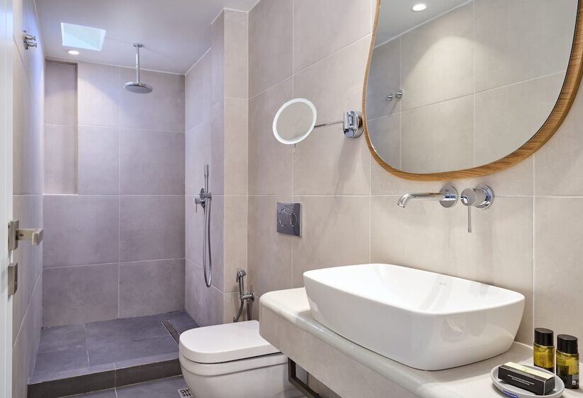 标准间, Meltemi Village