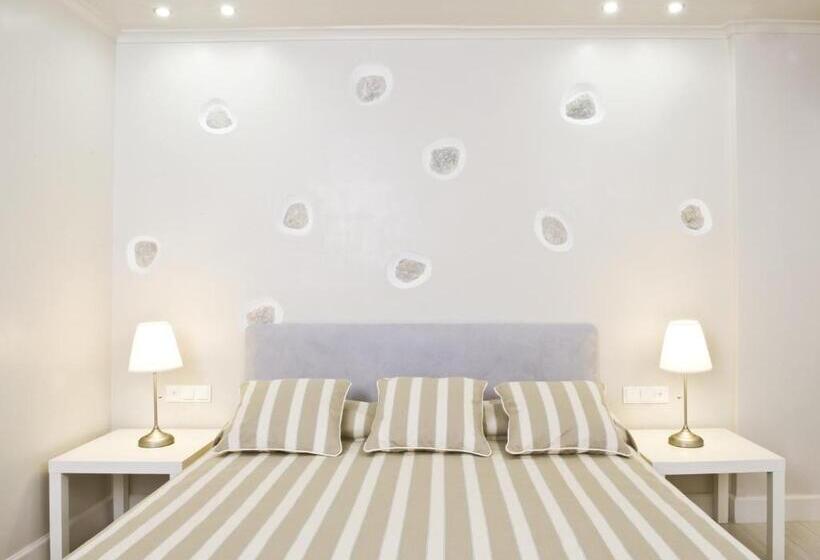 带按摩浴盆的套房, Meltemi Village