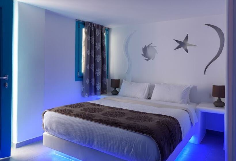 غرفة سوبيريور مطلة على حمام السباحة, Nikolas