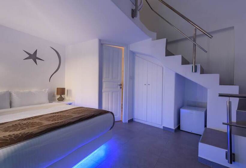 غرفة سوبيريور مطلة على حمام السباحة, Nikolas