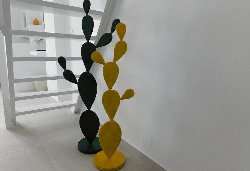 غرفة سوبيريور مطلّة علي البحر, Nikolas