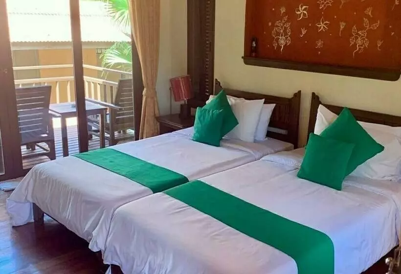 کلبه ییلاقی, Pai Hotsprings Spa Resort