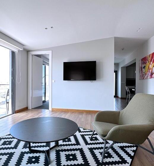 غرفة قياسية, Park