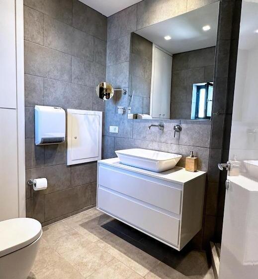 غرفة قياسية, Park