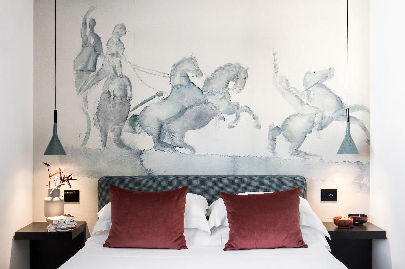 豪华三人间, Plaza Opéra