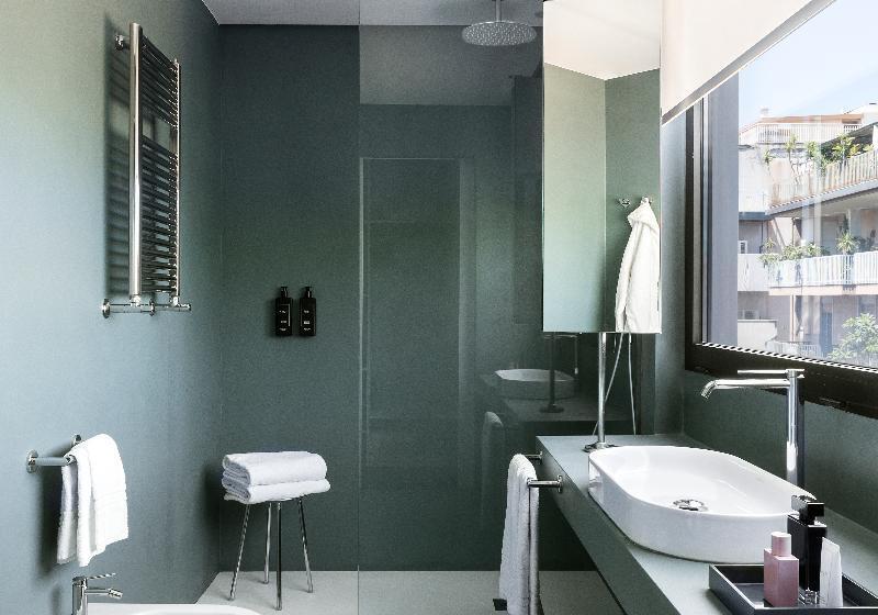 豪华三人间, Plaza Opéra