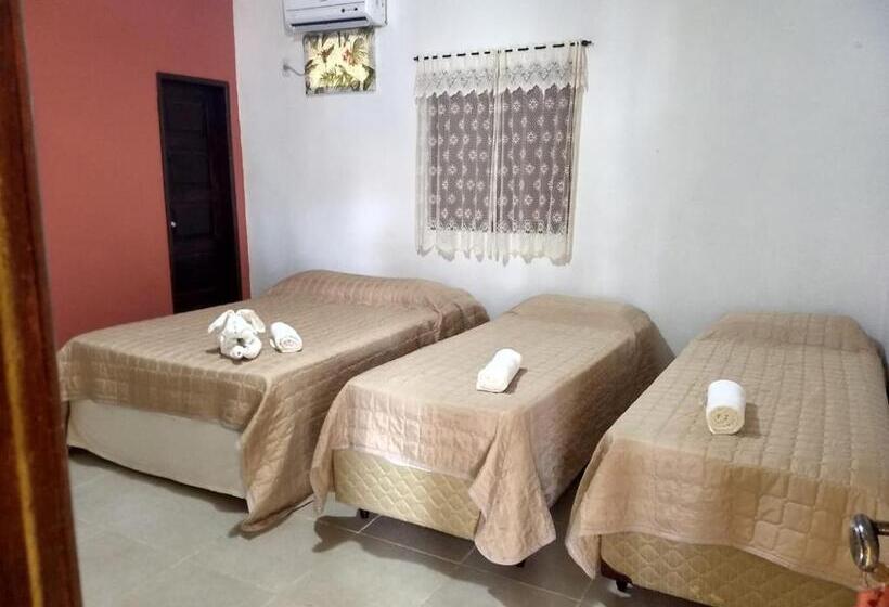 Quarto Quádruplo Estandar, Pousada Bore Koko